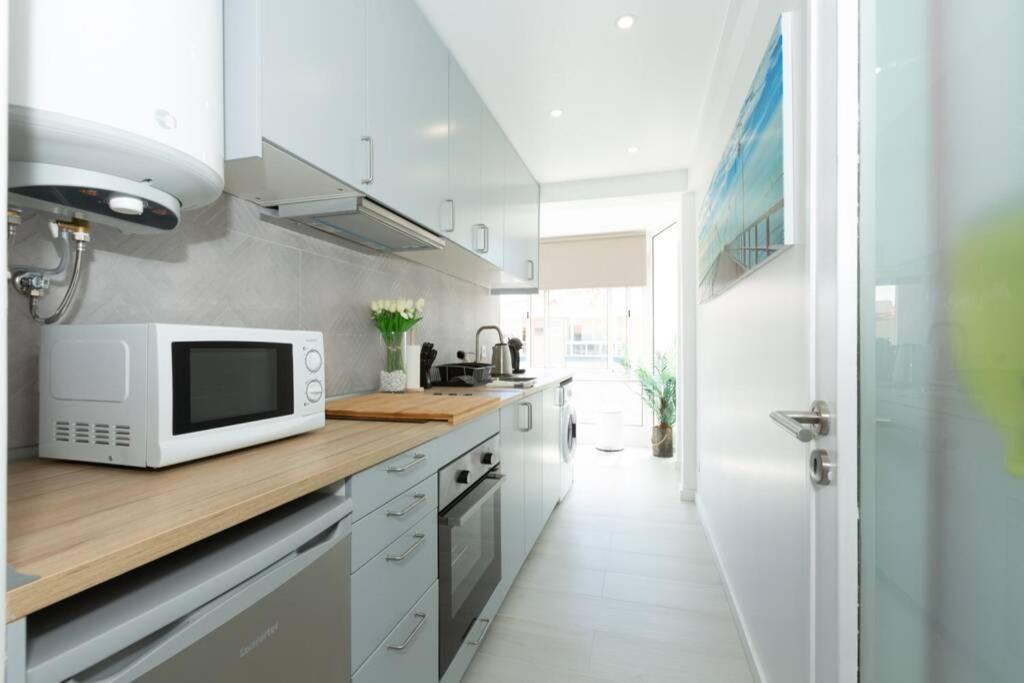 Beachome4U2 Carcavelos  Bagian luar foto