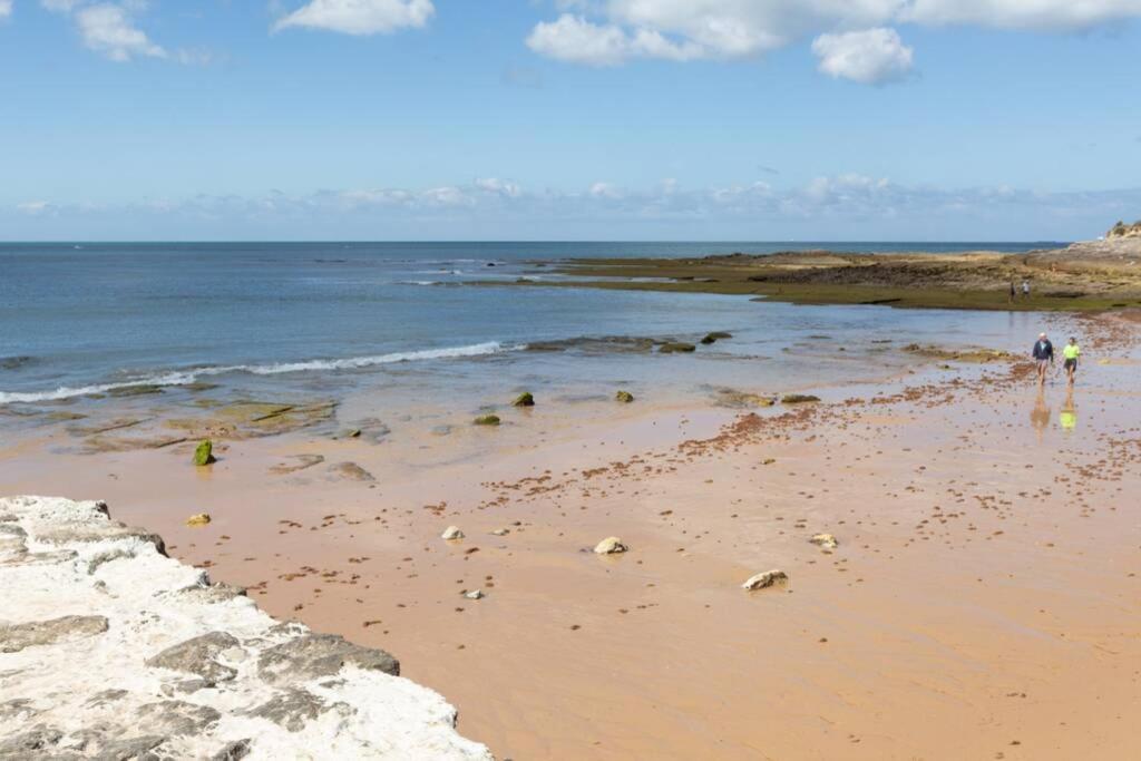 Beachome4U2 Carcavelos  Bagian luar foto