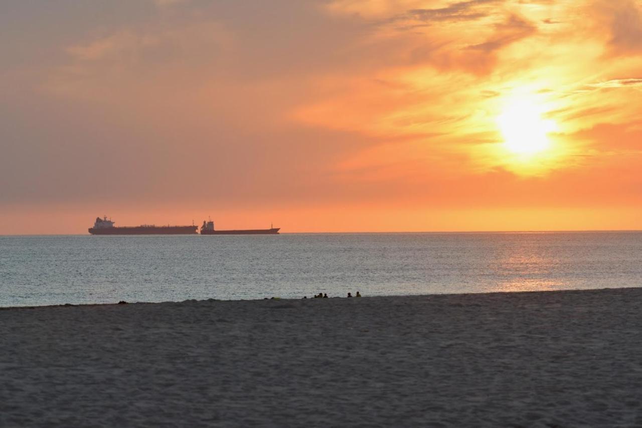 Beachome4U2 Carcavelos  Bagian luar foto